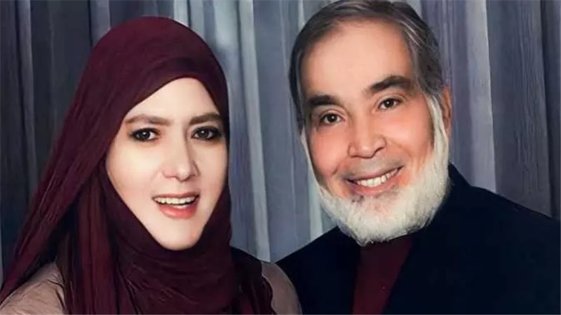 رسالة رومانسية.. اَخر ما كتبه حسن يوسف لـ شمس البارودي في عيد زواجهما الـ 40 | شاهد