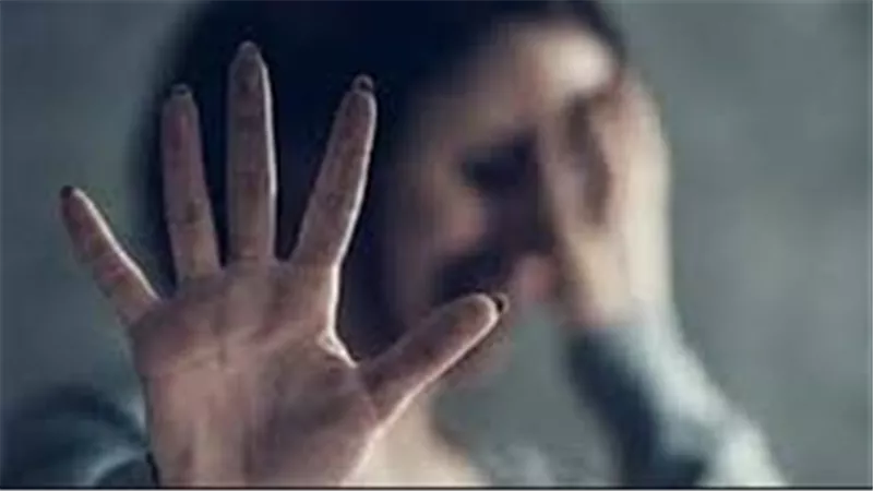 حضنها وجري..قرار من النيابة بشأن اتهام مكوجي بالتحـ.ـرش بسيدة سودانية في الشيخ زايد