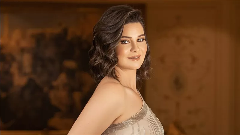 بالتايجر المجسم.. إطلالة مثيرة للفنانة يسرا اللوزي تشعل السوشيال ميديا | شاهد