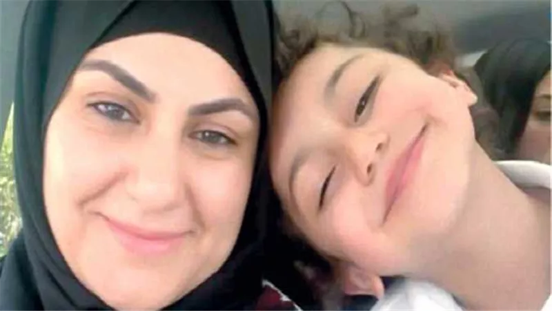 من «سُخنية» للموت.. والد الطفل محمود يكشف تفاصيل وفاة ابنه بسبب الإهمال الطبي | فيديو