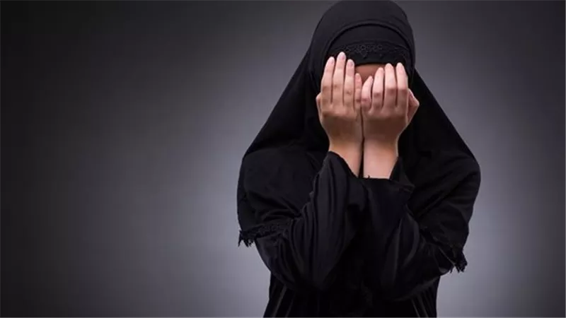 بيعاكس البنات وأنا ماشية جنبه.. حنان تطلب خلع زوجها في محكمة الأسرة