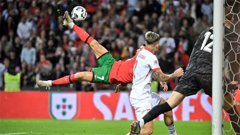  مقصية رونالدو.. شاهد أهداف مباراة منتخب البرتغال ضد بولندا (5-1) | فيديو
