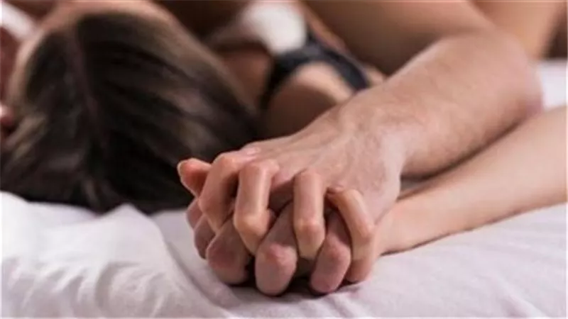 كتم نفسها أثناء ممارسة العلاقة.. أسرار ليلة مقتل فتاة على يد زوجها في كفر الشيخ