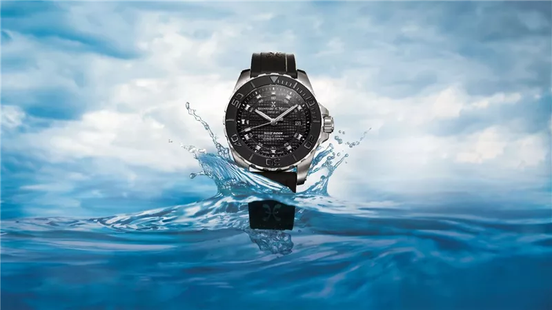 كيونت تكشف عن الإصدار المحدود لساعة Bernhard H. Mayer Wave Rider