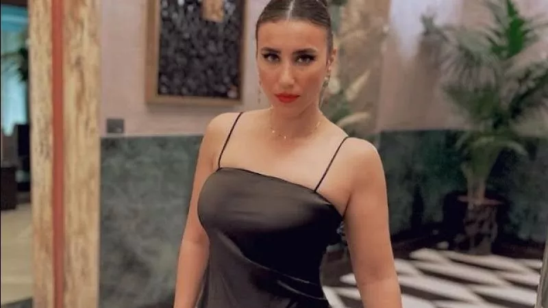 لم يتحرش بها.. تفاصيل براءة سائق أوبر في قضية الفنانة هلا السعيد