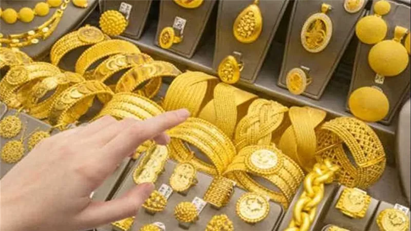 سعر الذهب اليوم الثلاثاء 12-11-2024 تراجع كبير
