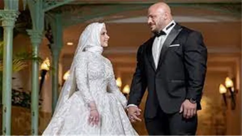 ساب مراته علشانها وهي خلعته.. بيج رامي في مرمى شماتة السوشيال ميديا