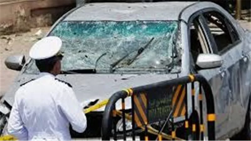 تفاصيل القبض على قائد سيارة للسير برعونة أعلى الطريق الدائري بعد تداول مقطع فيديو