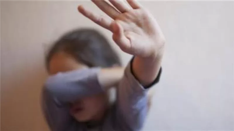 أمها كانت بتنضف شقته.. القصة الكاملة لتعذيب فتاة حلوان حتى الموت