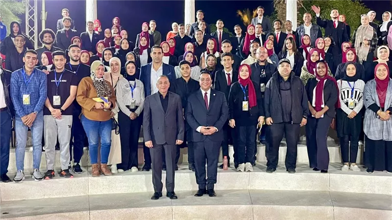 معهد إعداد القادة يطلق برنامج 