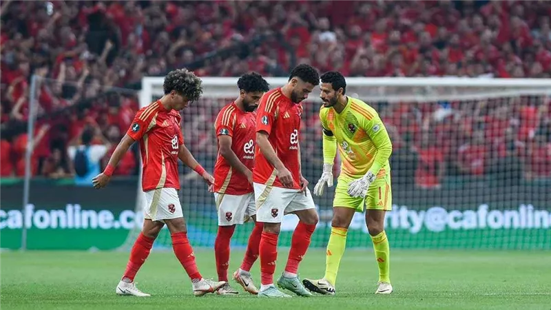 هل يفتعل الشناوي المشاكل.. تفاصيل جديدة عن أزمة إمام عاشور في الأهلي | فيديو