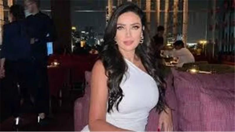 مين دى؟.. رضوى الشربينى تثير الجدل بهذه الإطلالة | شاهد