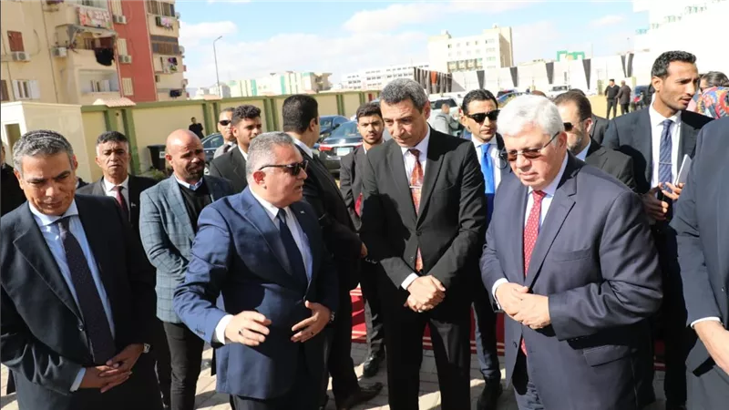 بتكلفة 3 مليار جنيه.. وزير التعليم العالي يفتتح عددًا من المشروعات بجامعة السويس 
