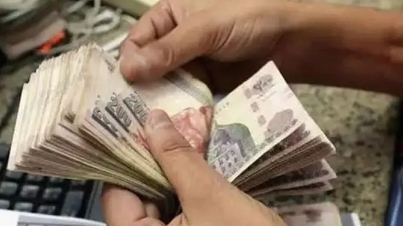 تفاصيل رفع الحد الأدنى للمعاش لـ1500 جنيه.. هل يشمل القرار المستفيدين من تكافل وكرامة؟ | فيديو