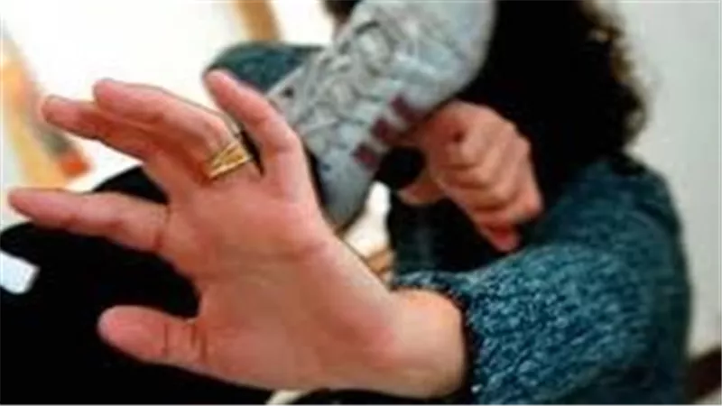 بتتكلم في التليفون كتير.. تفاصيل مثيرة في اعتداء شاب على زوجته بالمرج 