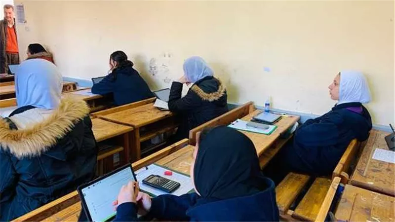 الدفع أولًا.. الضوابط الهامة قبل تسليم أجهزة التابلت للصف الأول الثانوي 2024\2025