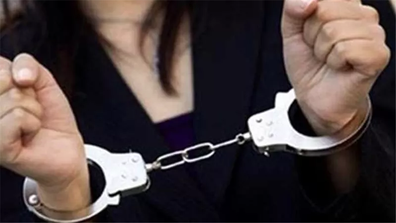 ماذا قالت سيدة الأعمال المتهمة بتهريب المخدرات بعد القبض عليها في مطار برج العرب؟