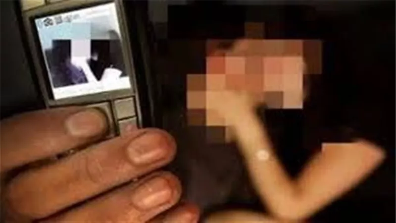  يحرض على الفسق.. تفاصيل مثيرة في القبض على المسؤول عن ادارة صفحات لترويج فيديوهات مخلة 