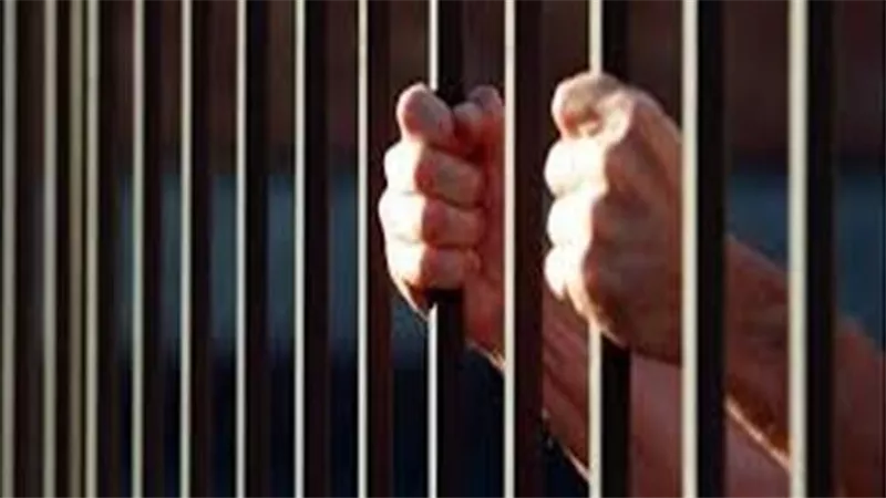 خلافات الجيرة تنتهي بمأساة.. المؤبد لمتهم بقتل ابني عمه في أسيوط