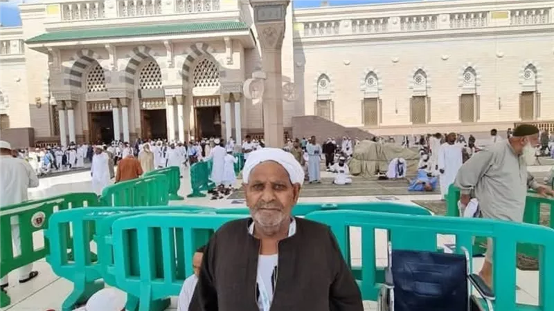 مات في سُنة الفجر.. وفاة مسن على سجادة الصلاة داخل مسجد بقنا