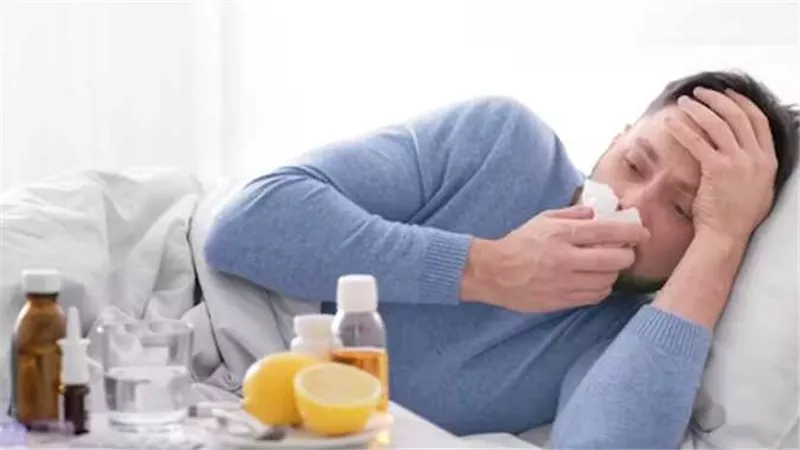 توجّه للطبيب فورًا عند ظهور هذه العلامات.. هيئة الدواء المصرية تحذر من نزلات البرد
