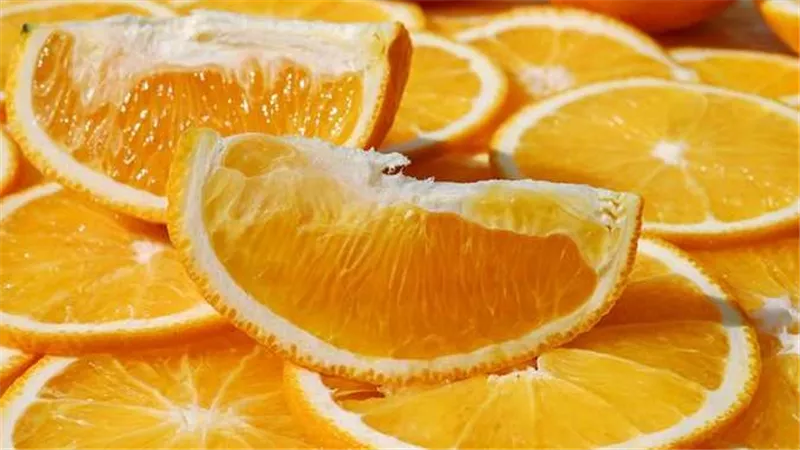 7 فوائد مذهلة تدفعك لتناول عصير البرتقال في الشتاء