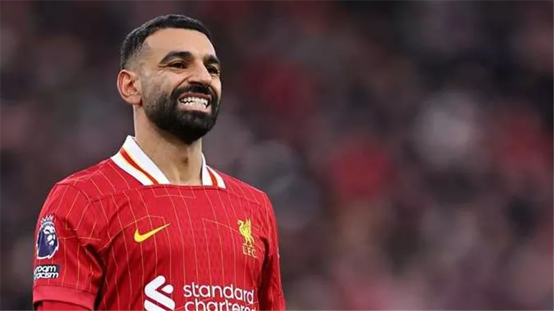 مفاجأة.. تقرير يكشف بديل محمد صلاح في ليفربول