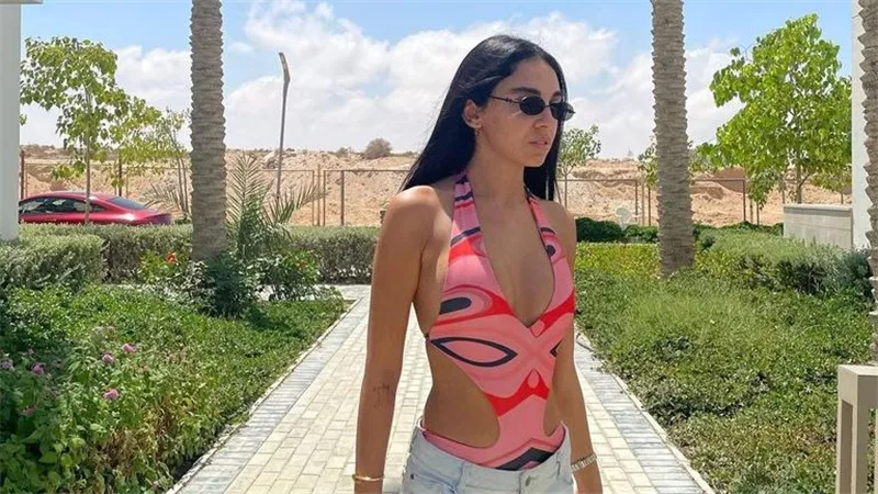 مقضيينها تنظير.. سلمى أبوضيف تهاجم رواد السوشيال ميديا