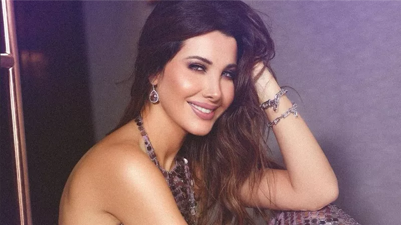  فستان لافت.. نانسي عجرم تثير ضجة بهذه الإطلالة | شاهد