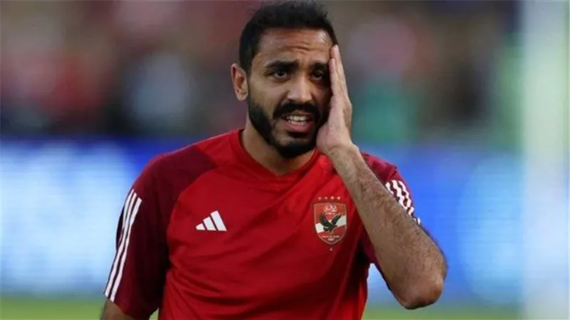 عايزين يدمروا مستقبلي.. كهربا يخرج عن صمته ويوجه رسائل نارية لجماهير الأهلي | شاهد