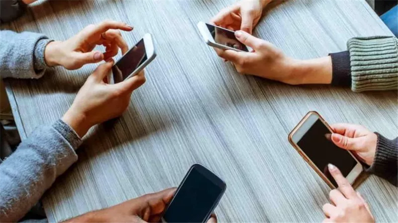 منع البيع أو التنازل.. تحرك جديد بشأن الهواتف في مصر