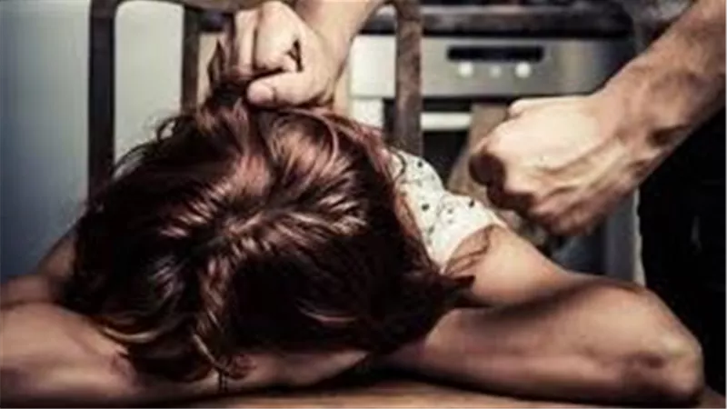 شفتها في حضن عشيقها جوه الشقة.. ليلة مقتل سيدة على يد زوجها بالمرج