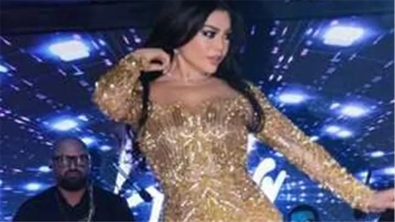 بفستان جريء.. هيفاء وهبي تثير الجدل على السوشيال ميديا | شاهد