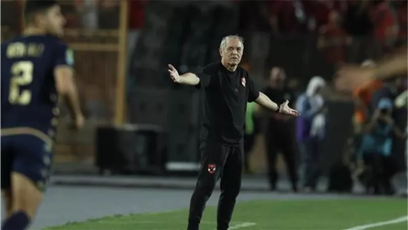 كولر يفاجئ الأهلي بقراره بشأن رحيل نجم الفريق