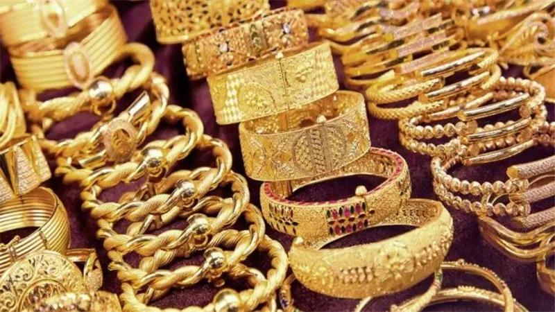 سعر الذهب اليوم الجمعة 24-1-2025 ارتفاع جديد