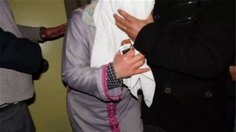سهرة حمراء احتفالا بمقتل الزوج.. منى استدرجت زوجها وعشيقها خلص عليه أمام طفله