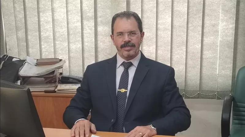 مبتكر خارج الصندوق.. مدير بشركة غاز مصر يطور جهاز لتبسيط العمل علي الفنيين
