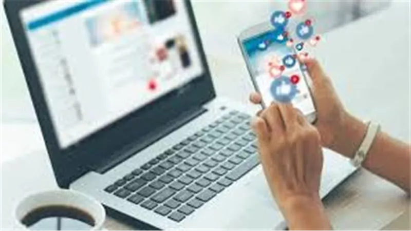 الإفتاء تحسم الجدل.. ما حكم التربح من نشر فيديوهات على «السوشيال ميديا»؟ | فيديو