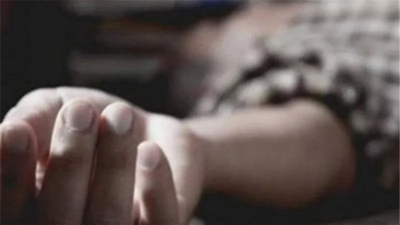 الشات الملعون.. قصة مأساوية وراء رحيل فتاة الوراق