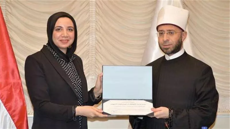  ناسا اطلقت اسمها على كويكب.. من هي ياسمين مصطفى التي كرمها وزير الأوقاف؟ 