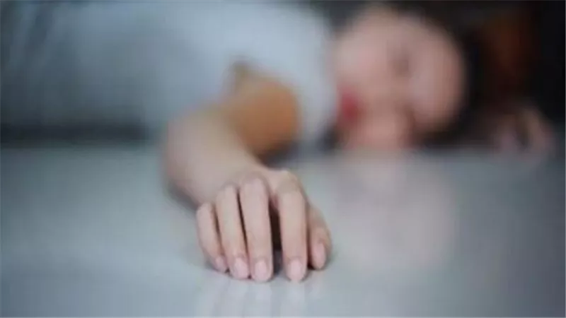 عايرته بعجزه الجنسي.. القصة الكاملة لمقــتل فتاة التجمع داخل غرفة الحارس