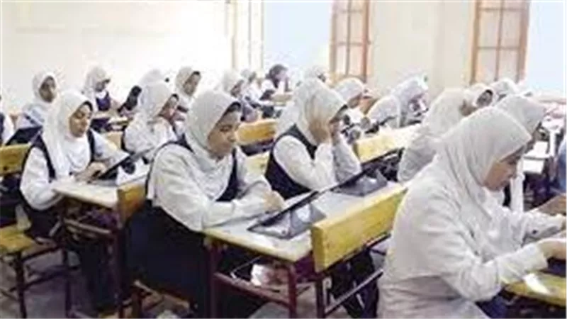 المواعيد الرسمية.. تفاصيل الخريطة الزمنية لـ الترم الثاني 2025 في المدارس
