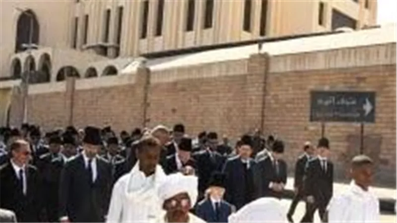 تفاصيل دفن الأمير كريم الأغا خان في أسوان | فيديو
