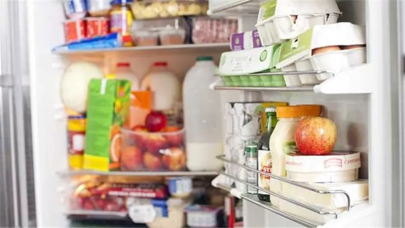 خطر في ثلاجتك.. تخلص فورًا من هذه الأشياء