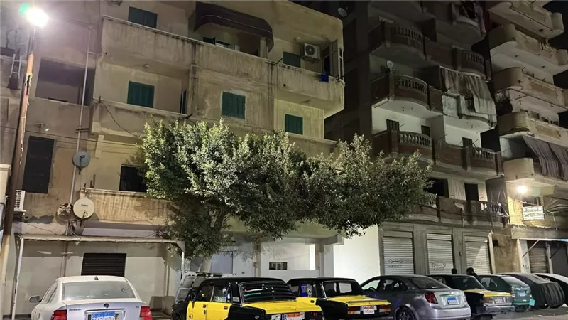 السر تحت البلاط.. القصة الكاملة لاتهام المحامي سفاح المعمورة بقتل زوجته العرفية وموكلته