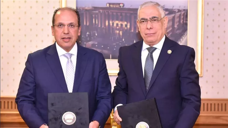 الجامعة البريطانية والنيابة العامة توقعان بروتوكول تعاون لتعزيز التكامل الأكاديمي والقضائي