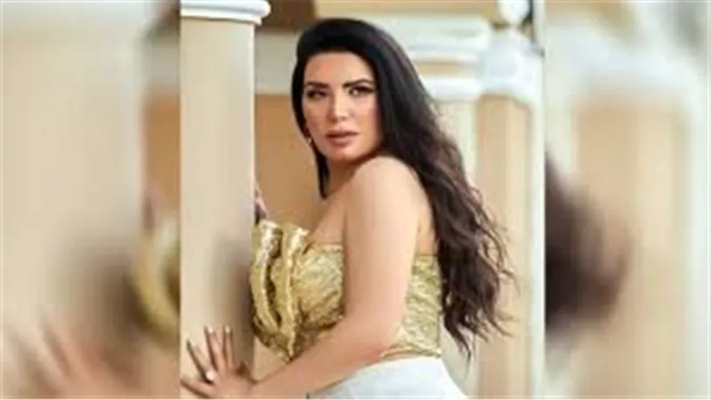 فستان جريء.. عبير صبرى تثير ضجة بهذه الإطلالة | شاهد 