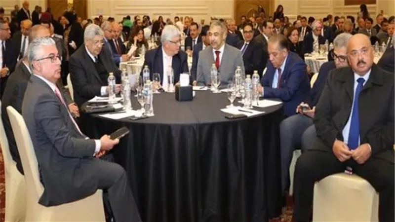 رئيس الجامعة المصرية للتعلم الإلكتروني يشارك في إطلاق 