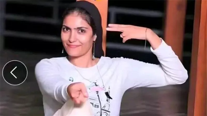  تجردت من مشاعرها.. القصة الكاملة لمـ ـقتل طـفل على يد أمه وعشيقها بدمياط 