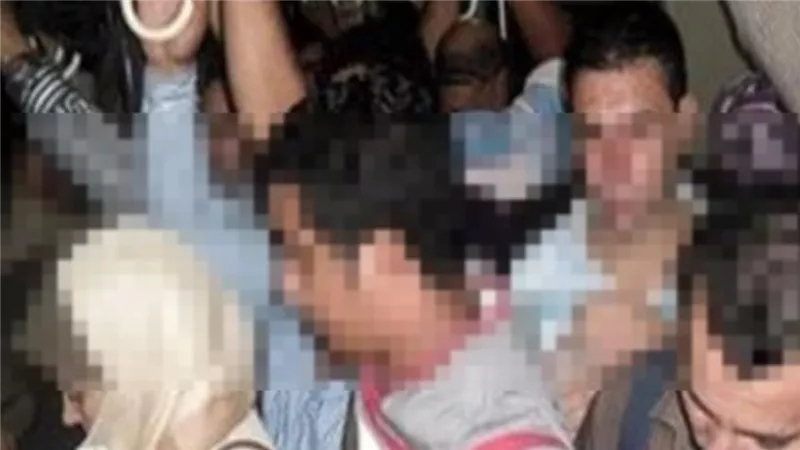 صورته وفضحته.. تفاصيل مثيرة في القبض على المتهم بالتحر.ش بسيدة داخل أتوبيس بالقاهرة 